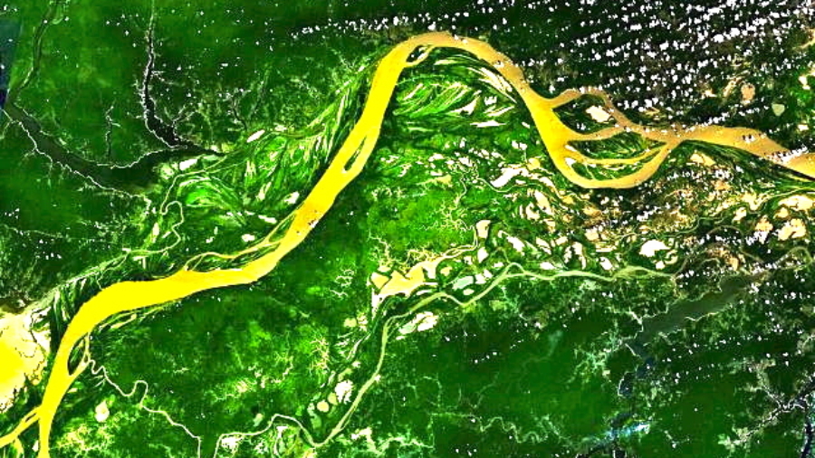 640px-Amazon_deforestation_NASA